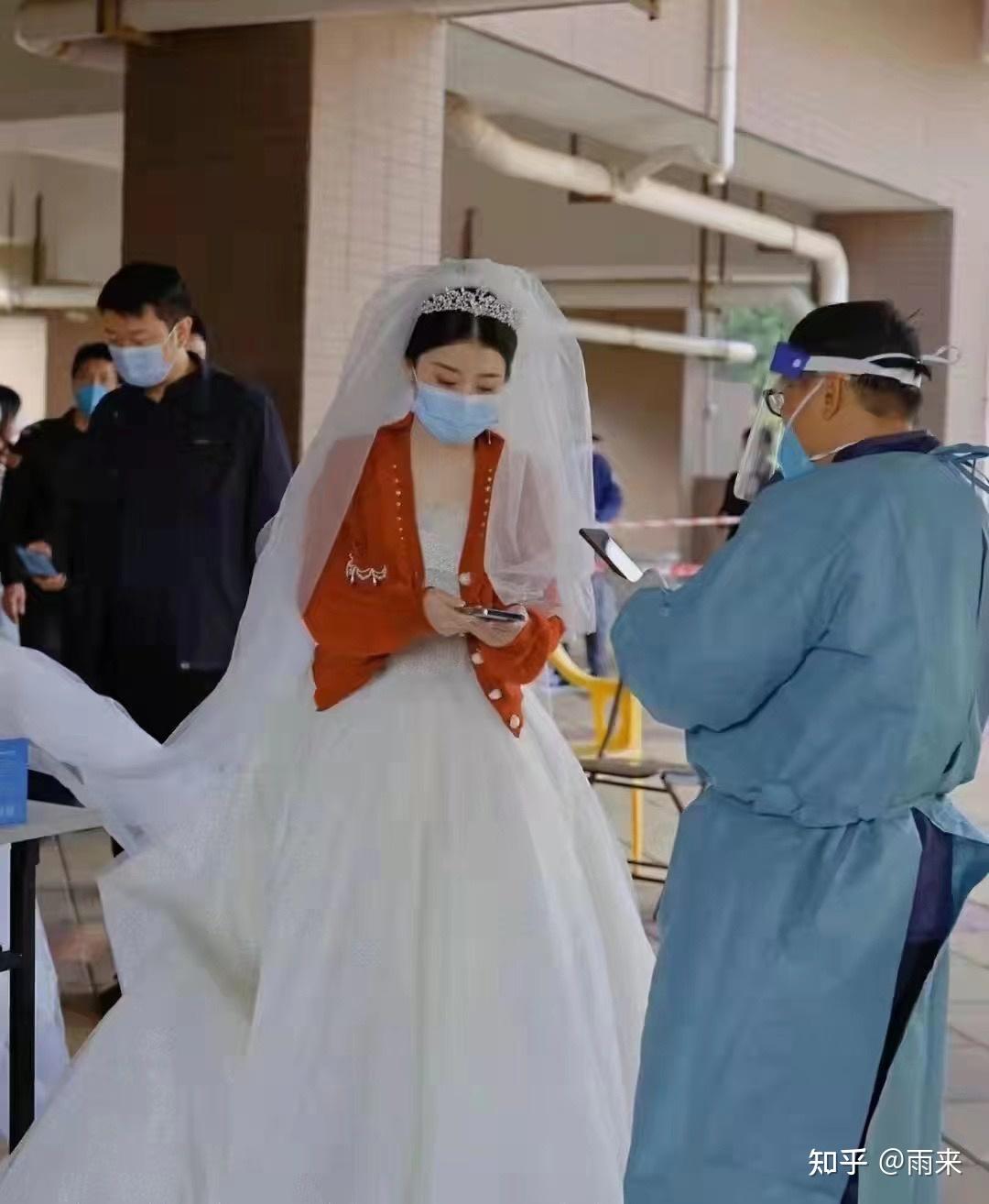 上海一感染者3名同住人确诊-上海12人感染-第3张图片